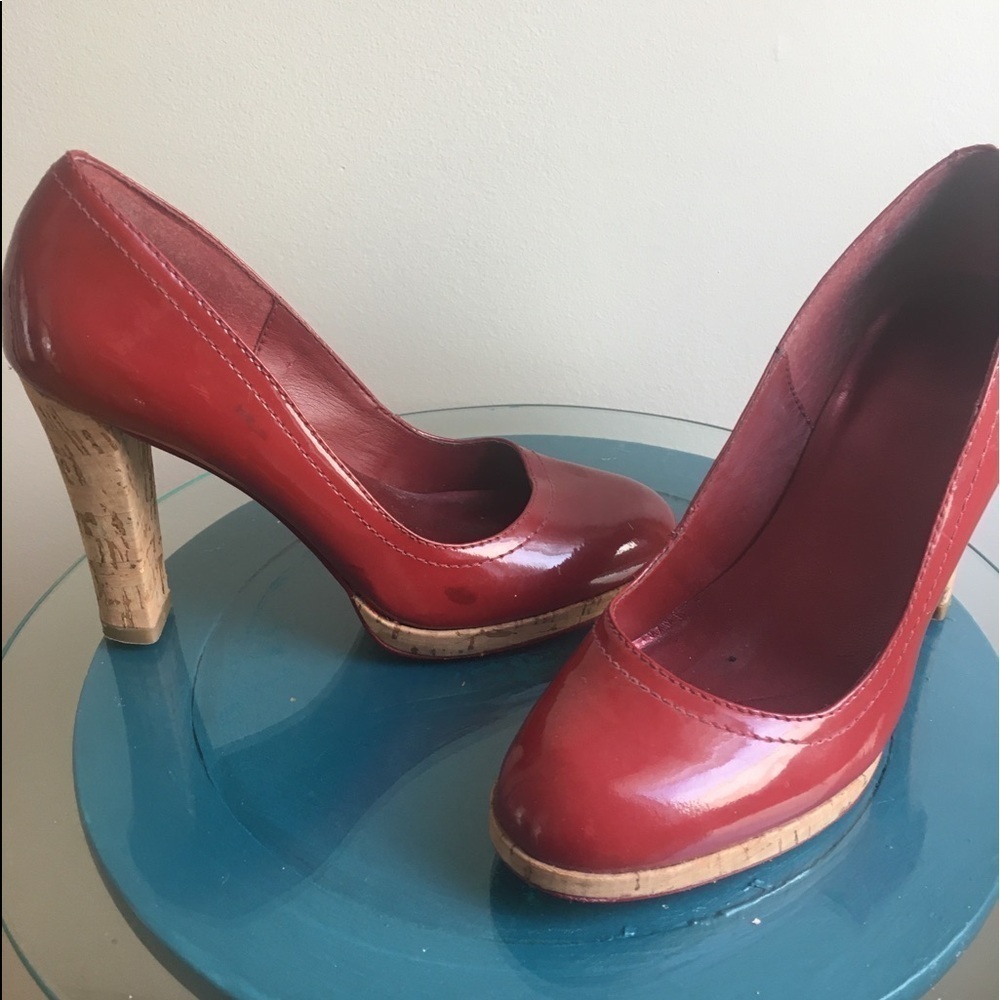 ALDO high heeled Red Shoes. Size 7 - Picture 3 of 11